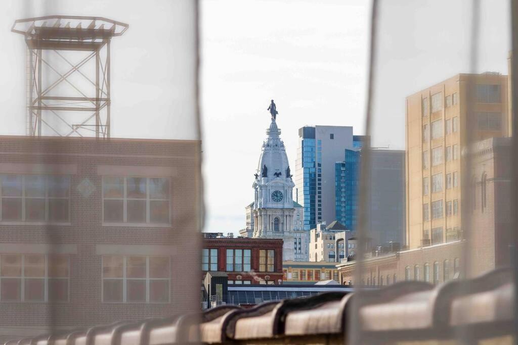 2 Bedroom Gem Near Center City! W/ Car Opt Apartment Philadelphia